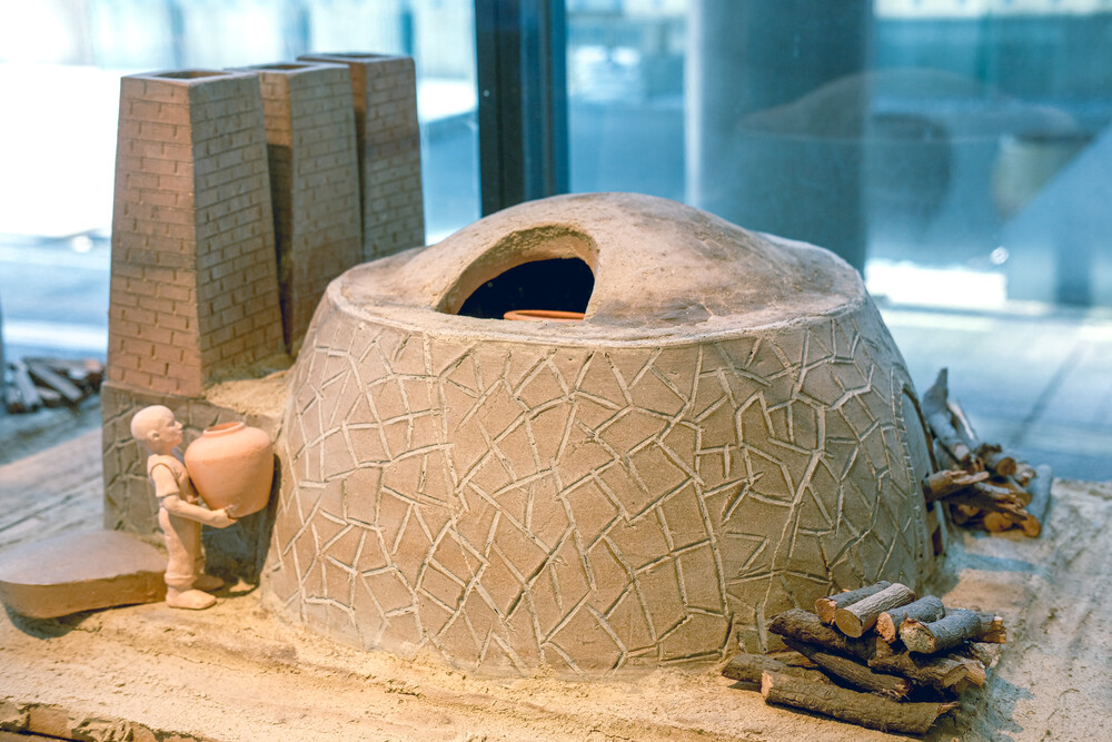 陶瓷《窯燒技法》燃料×燒成時間×溫度之變！解開陶瓷器色彩的變化謎團