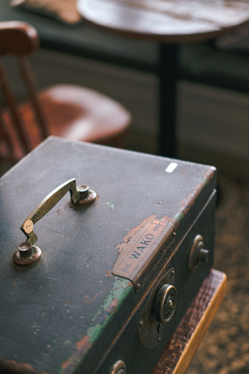 一家讓你愛上司康、古物與美好生活畫面的〈木溪MERCIKTN〉。 [選品店]