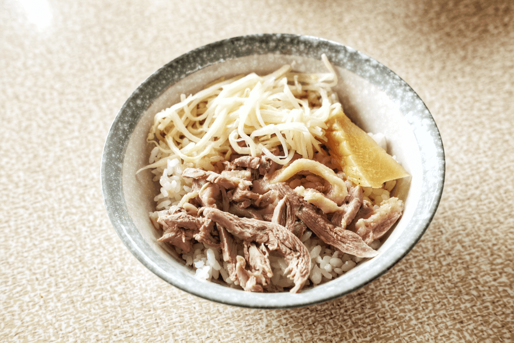 高雄鴨肉飯:從刀功到淋醬,美味各有講究【小吃原產地。vol.2】 - 第7張圖