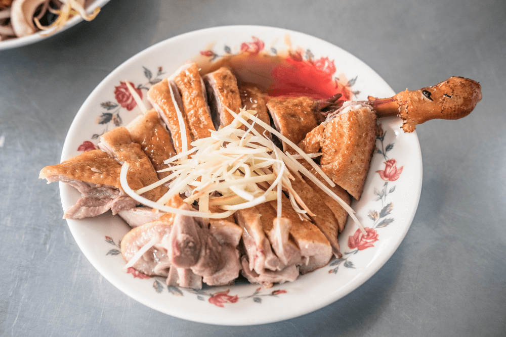 高雄鴨肉飯:從刀功到淋醬,美味各有講究【小吃原產地。vol.2】 - 第4張圖